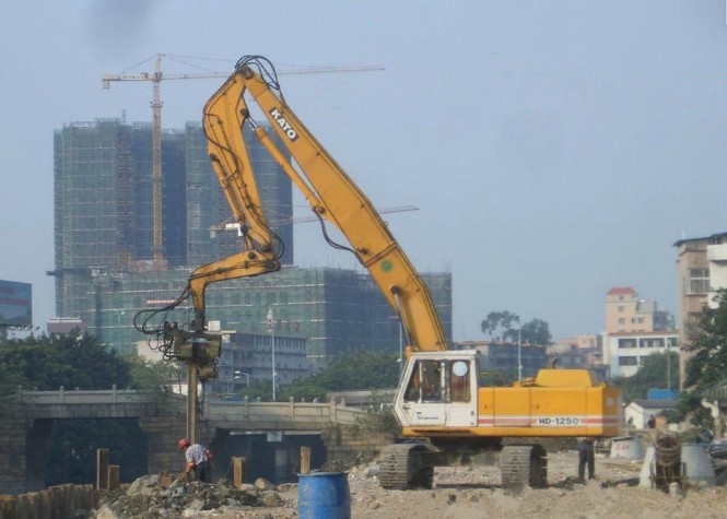 挖機(jī)打樁臂改裝、打樁臂改裝、打樁臂挖機(jī)